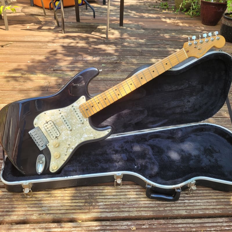 1995 Fender Lonestar Black - £1100 used Guitar