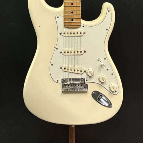 2014 Fender Stratocaster Olympic White -        Stratocaster