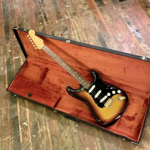 1994 Fender CIJ Stratocaster ST-62 Deluxe Gold 3 Tone Sunburst -        Stratocaster