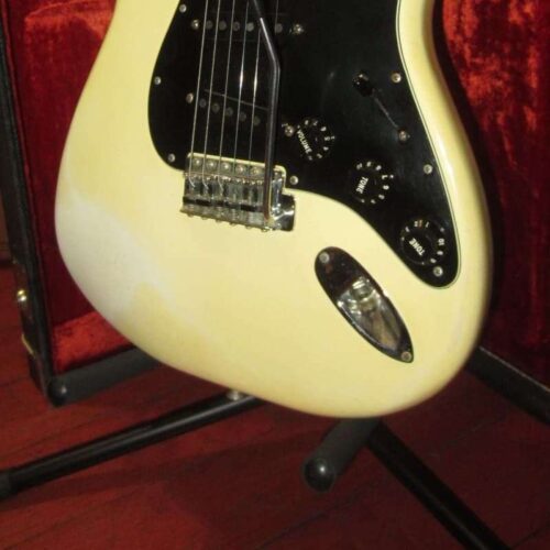 1977 Fender Stratocaster White -        Stratocaster