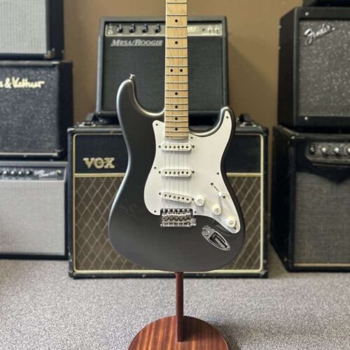 2001 - Present Fender Eric Clapton Artist Series Stratocaster ... -        Stratocaster