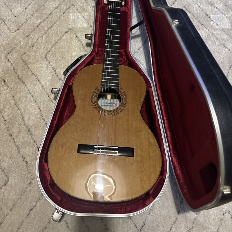 2004 Amalio Burguet 1a-38 Cedar/Rosewood - £1200 used Guitar