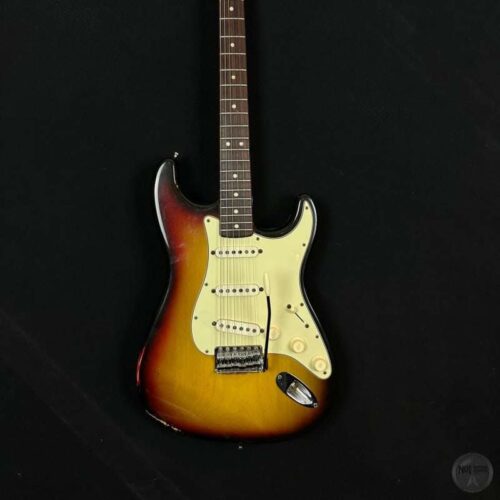 1972 Fender Stratocaster sunburst -        Stratocaster