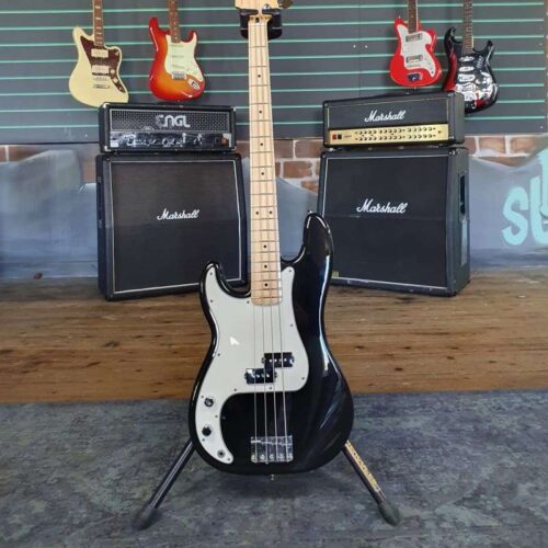 2019 Fender Player Series Precision Bass Black -         Precision Bass