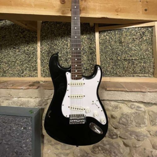 1982 - 1984 Squier Stratocaster JV Black -        Stratocaster