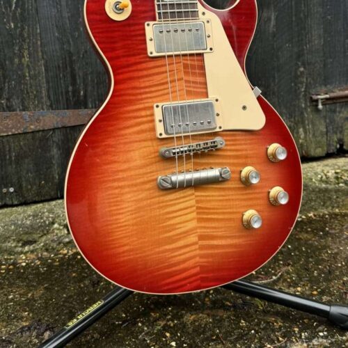 2020 Gibson Les Paul 50 s Cherry Sunburst Nitro Cellulose (Pro... - £2100 used Guitar