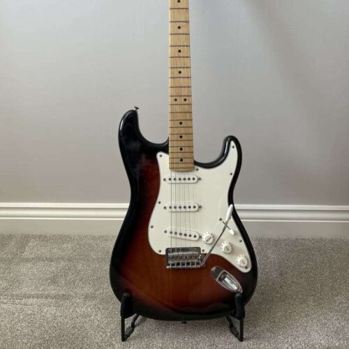 2020 s Fender Player Stratocaster 3 tone sunburst, maple neck - £550 used Guitar