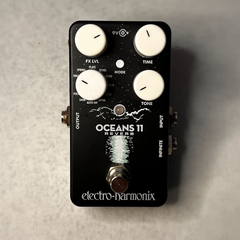 used 2018 - Present Electro-Harmonix Oceans 11 Reverb Black - Effect Pedal