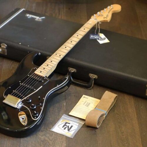 1976 Fender Stratocaster Black -        Stratocaster