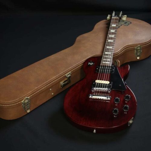 1998 - 2011 Gibson Les Paul Studio Wine Red -         Les Paul