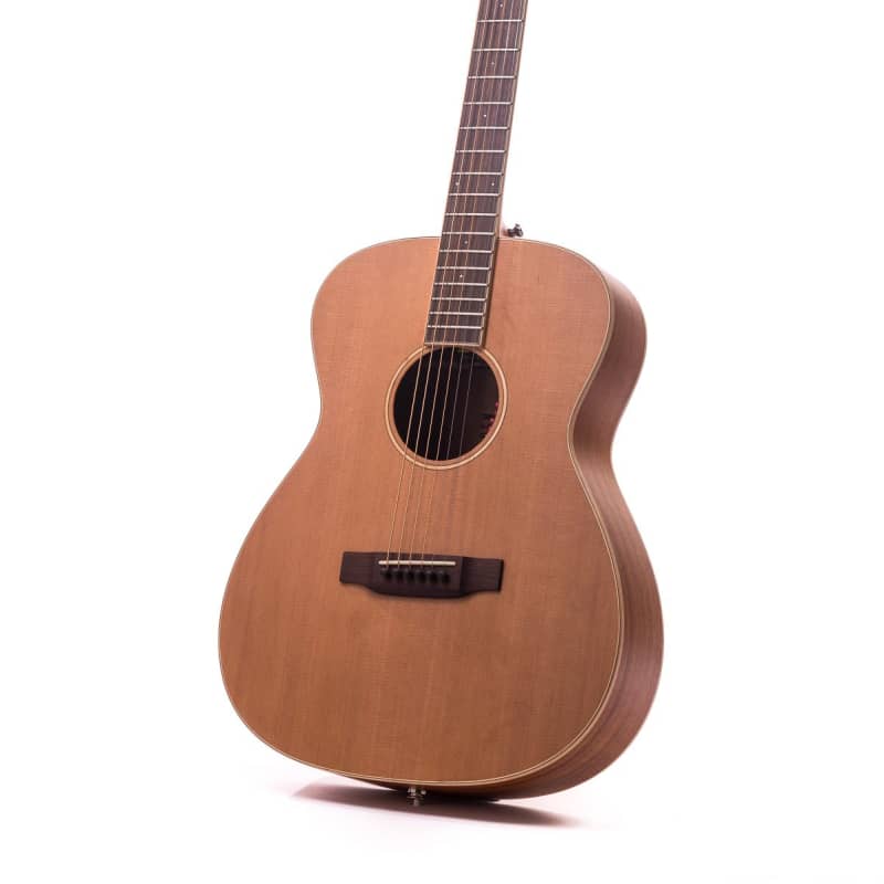 Auden Auden Neo Bowman Model Satin Cedar Top in Gig Bag Mahogany - £999 new Guitar