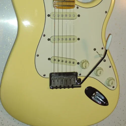 1996 Fender Stratocaster American Vanilla Cream -        Stratocaster