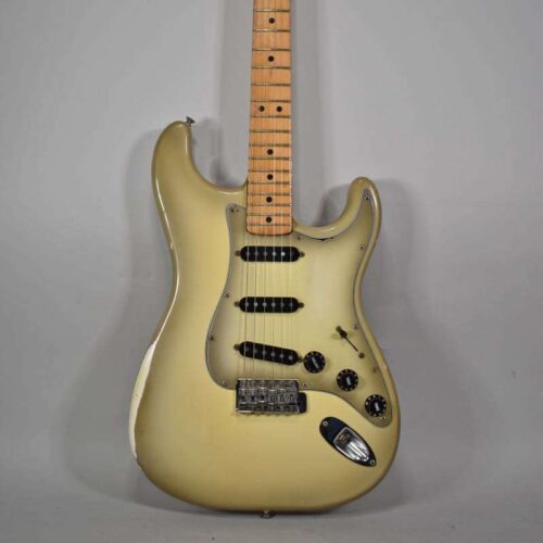 1979 Fender Fender Stratocaster Finish Electric Guitar w/HSC A... -         Vintage Electric Guitar