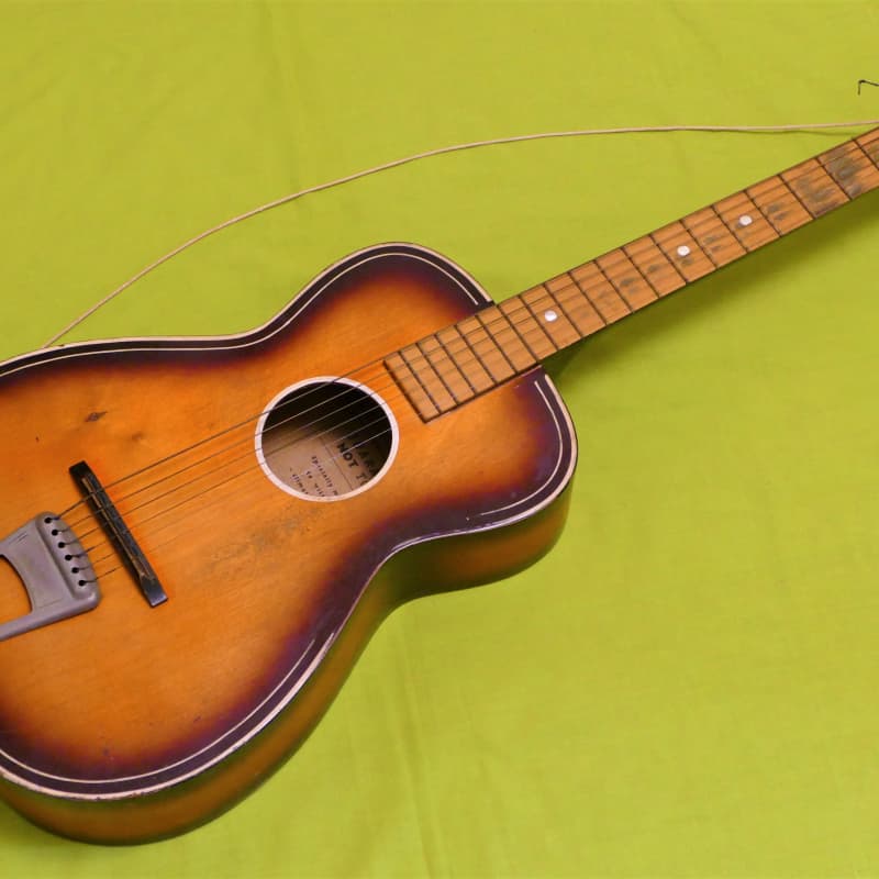 1950s Gallotone Champion Sunburst - £985 used Guitar