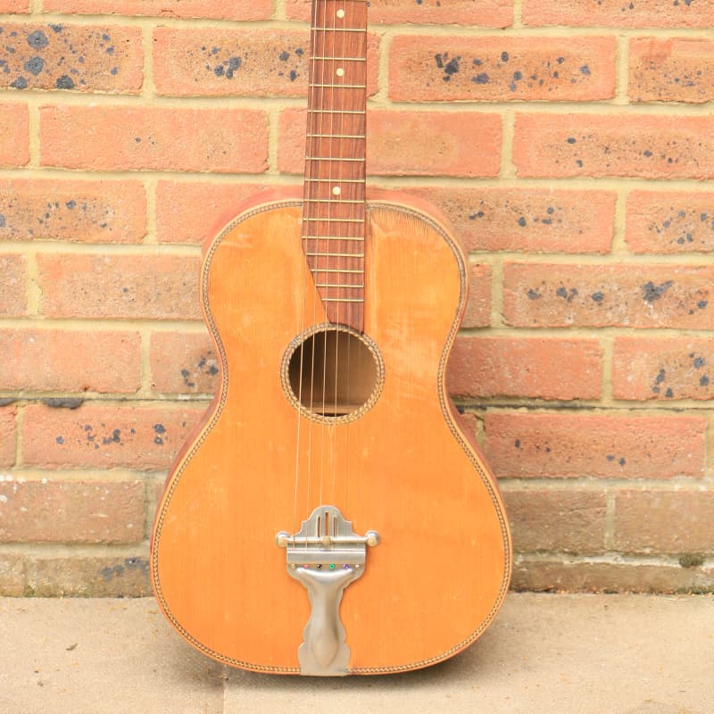 1930s Parlour BURGUNDY Burgundy Gloss - £749 used Guitar