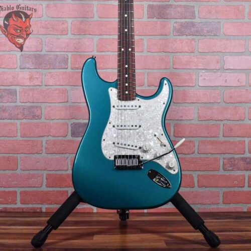 1995 Fender American Standard Stratocaster Ocean Turquoise -        Stratocaster