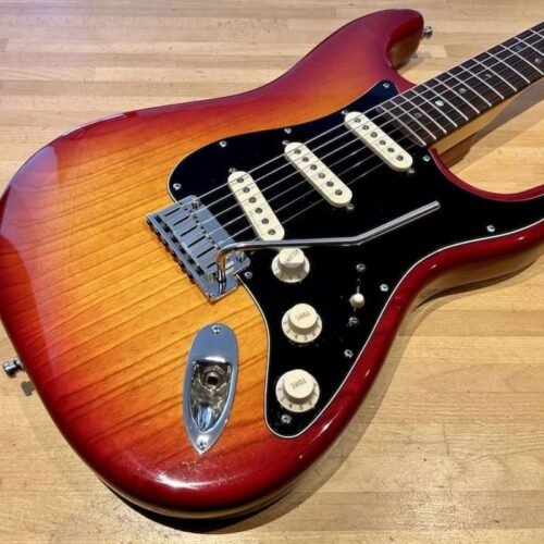 2002 Fender American Deluxe Stratocaster ASH Aged Cherry Sunburst -        Stratocaster