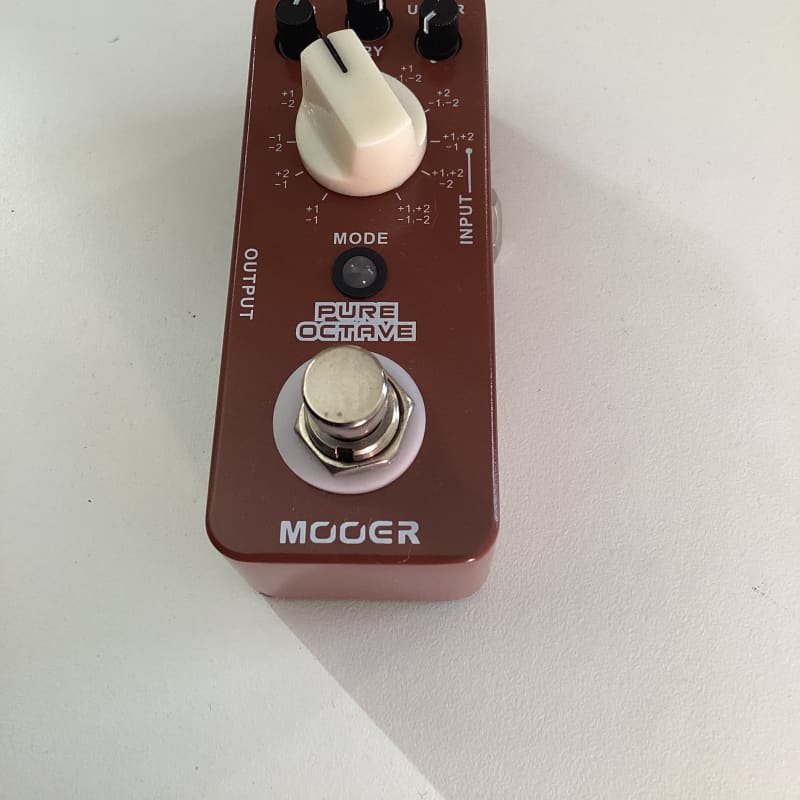 used 2010s Mooer Pure Octave Brown - Effect Pedal