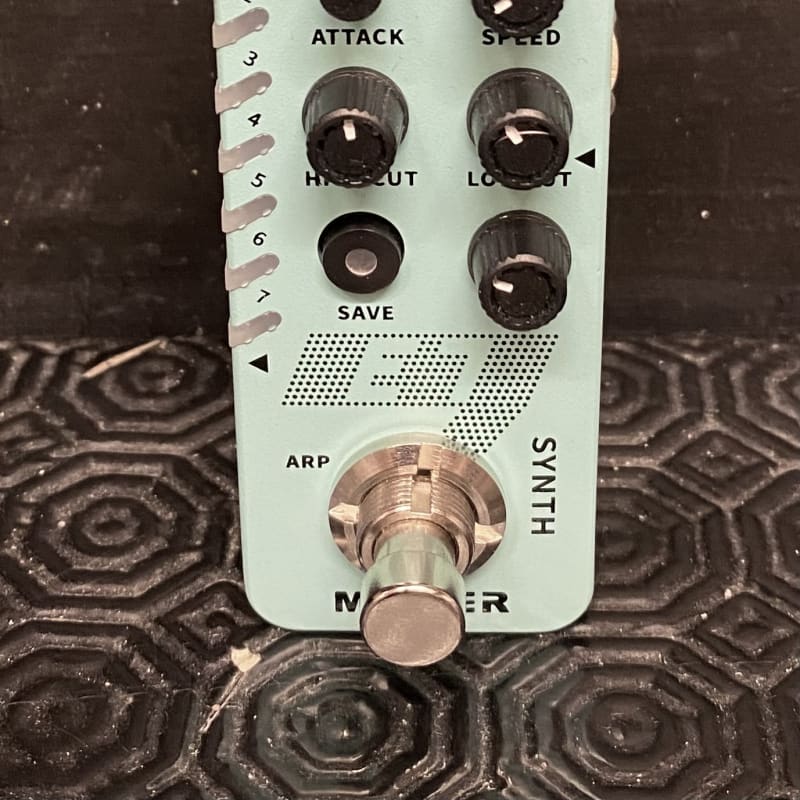 used 2020 Mooer E7 Synth Blue - Effect Pedal