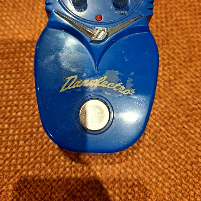 used 2000s Danelectro Milkshake Chorus Blue - Effect Pedal