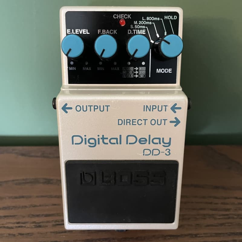 used 2001 - Present Boss DD-3(b) Digital Delay White - Effect Pedal