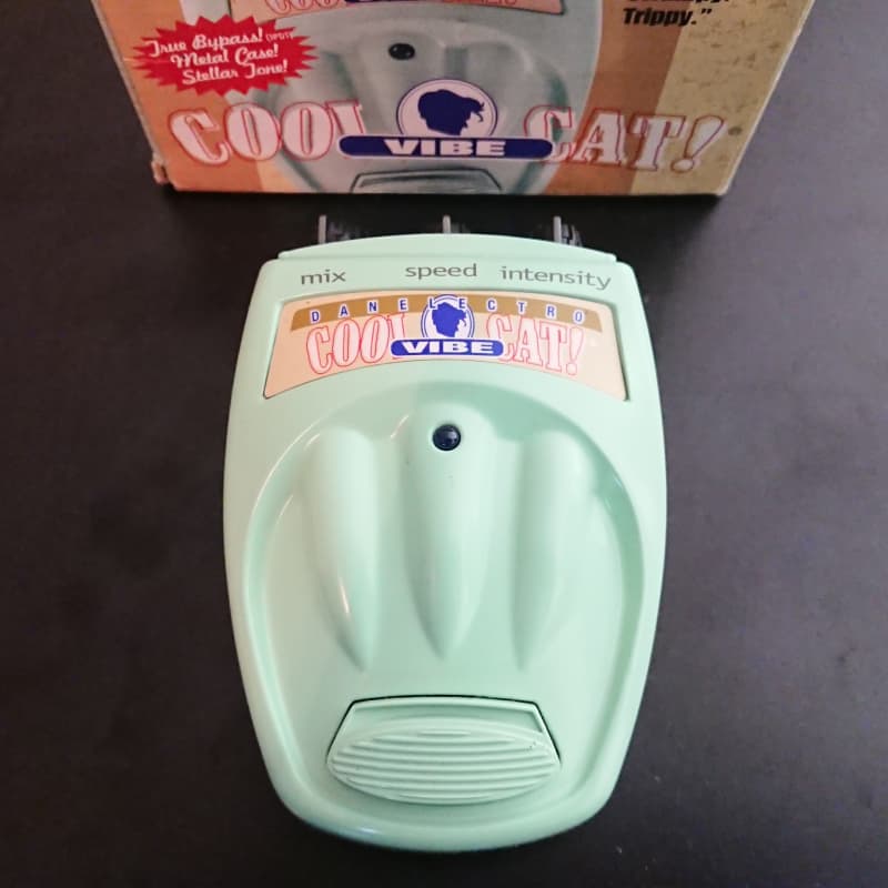 used 2000s Danelectro Cool Cat Vibe Surf Green - Effect Pedal