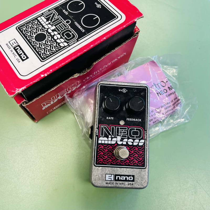 used 2011 - Present Electro-Harmonix Neo Mistress Flanger Black / Pink - Effect Pedal