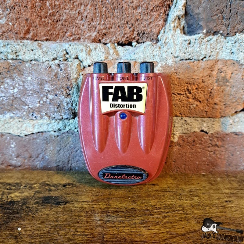 used 2000s Danelectro FAB Distortion Red - Effect Pedal