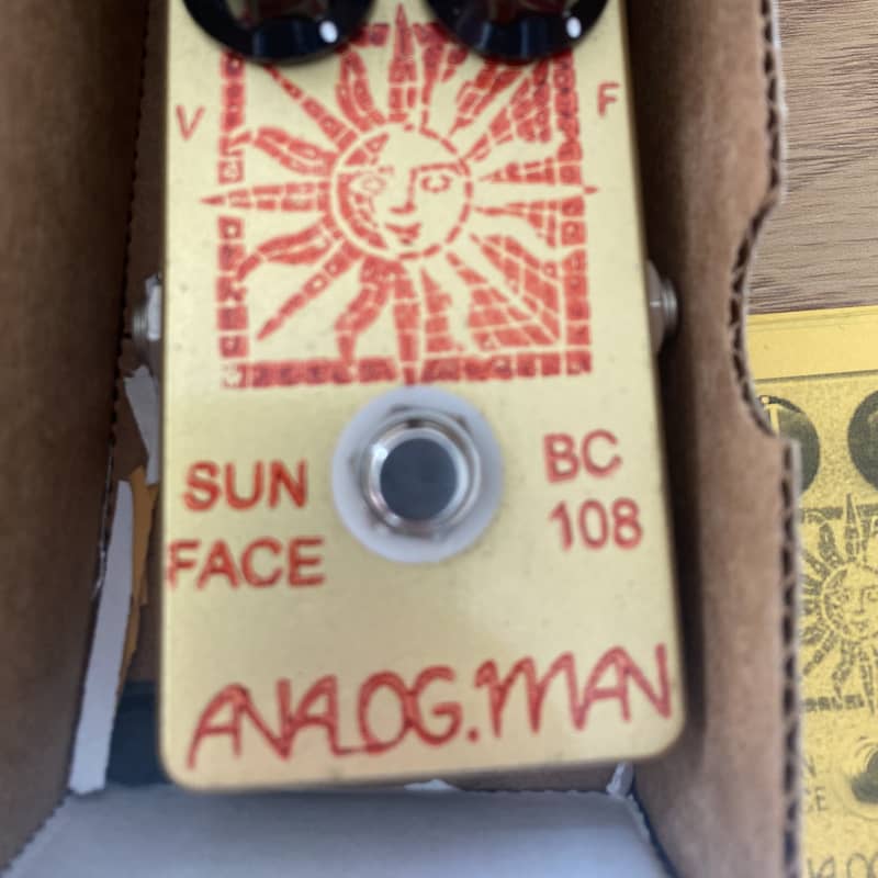 used 2013 - 2021 Analogman Sun Face BC108C Silicon Fuzzface Gold Gold - Effect Pedal