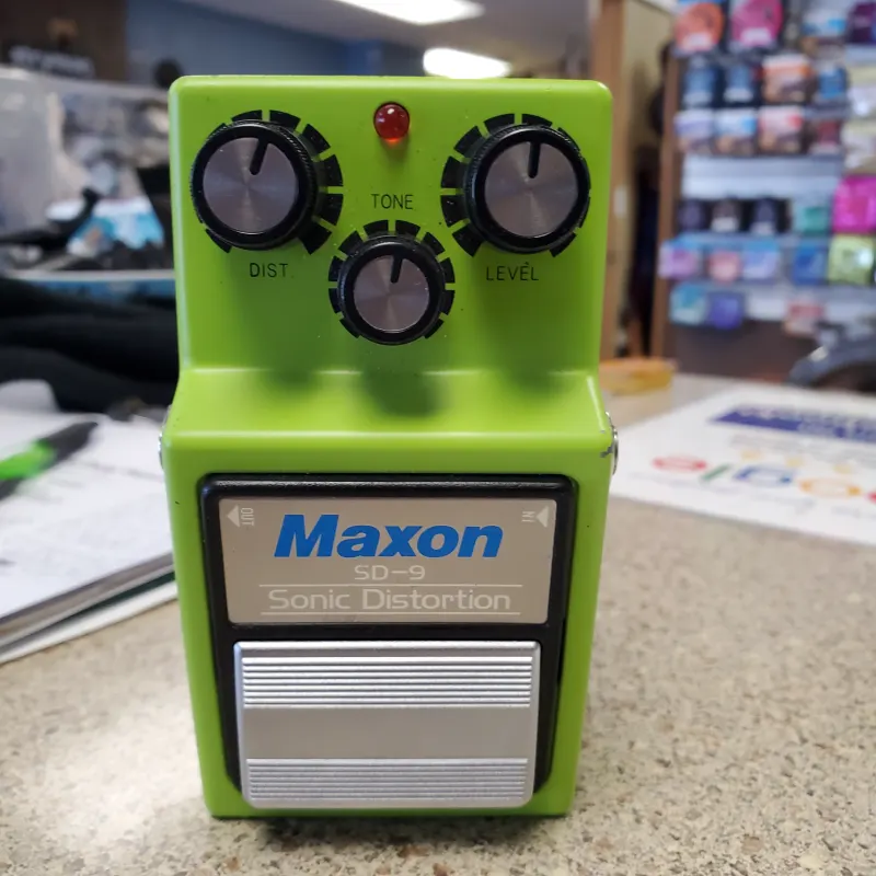 used 1980s Maxon SD-9 Sonic Distortion Neon Green - Effect Pedal