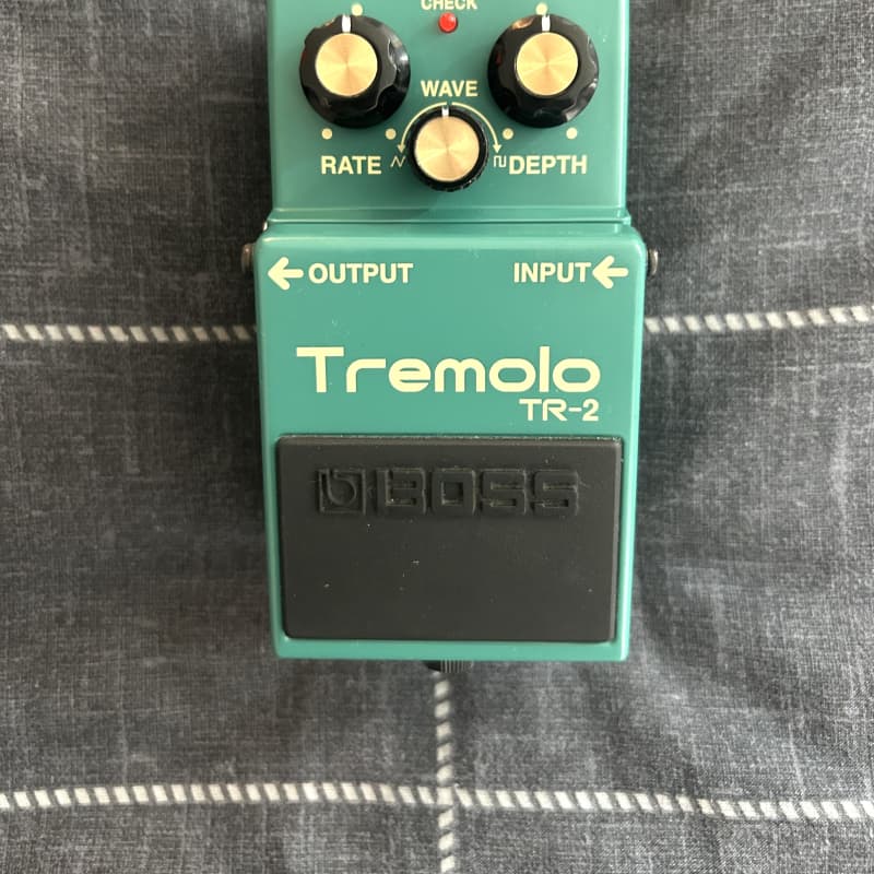 used 1997 - Present Boss TR-2 Tremolo (Silver Label) Green - Effect Pedal