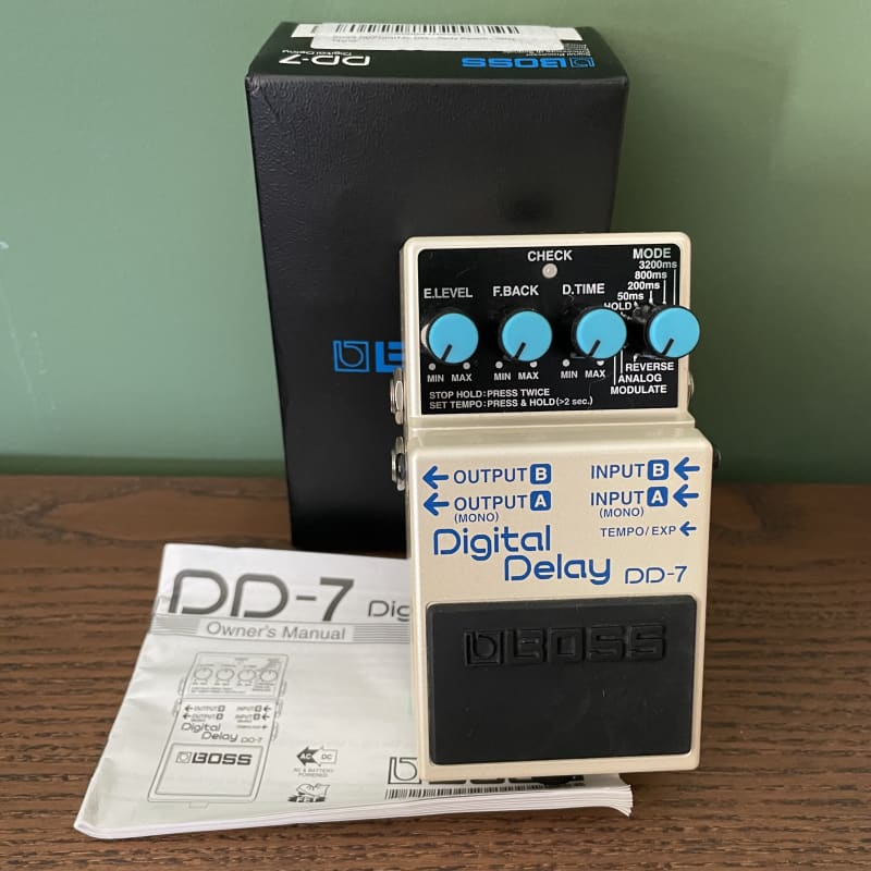 used 2008 - Present Boss DD-7 Digital Delay White - Effect Pedal