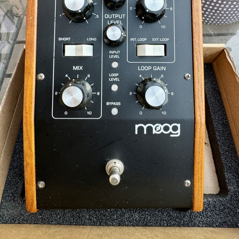 used 2005 Moog MF-104Z Moogerfooger Analog Delay Black - Effect Pedal