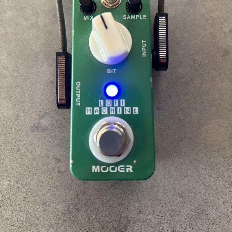 used 2010s Mooer LoFi Machine Green – Effect Pedal