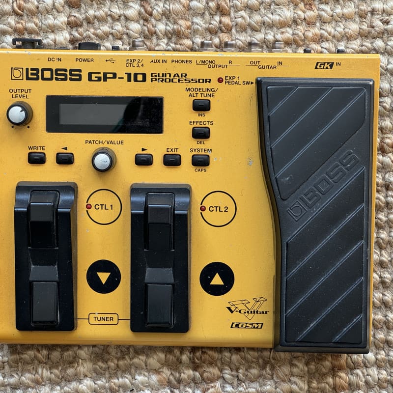 used 2010s Boss GP-10 Guitar Processor Multi-Effect Unit with GK-3 ... - Effect Pedal