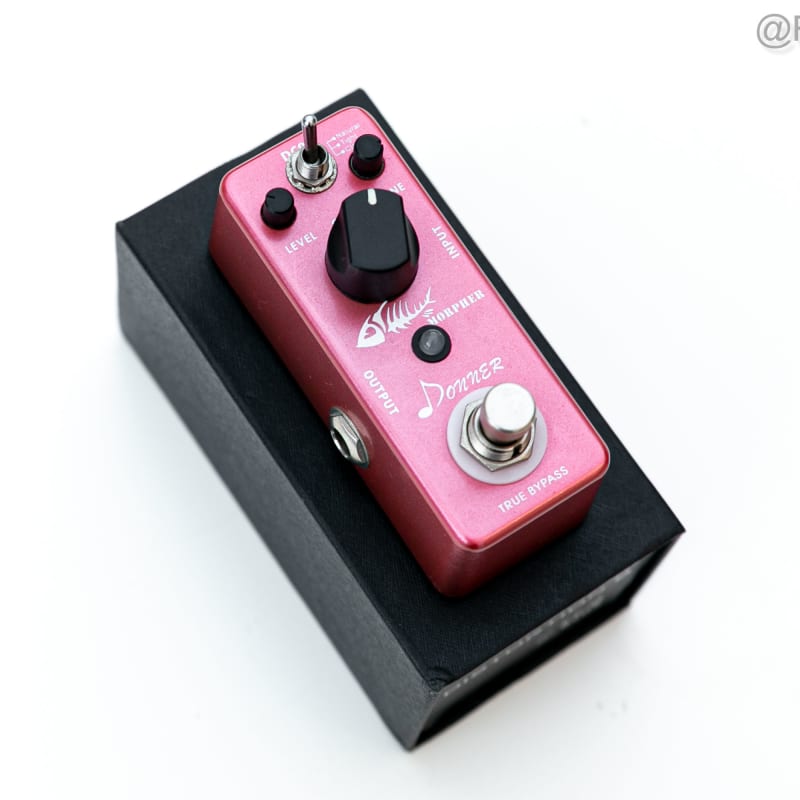 used 2010s Donner Morpher Red - Effect Pedal