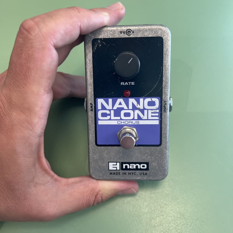 used 2006 – Present Electro-Harmonix Nano Clone Analog Chorus Purpl… – Effect Pedal