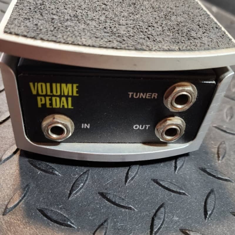 used 2010s Ernie Ball P0-6166 250K Mono Passive Volume Pedal Silver – Effect Pedal