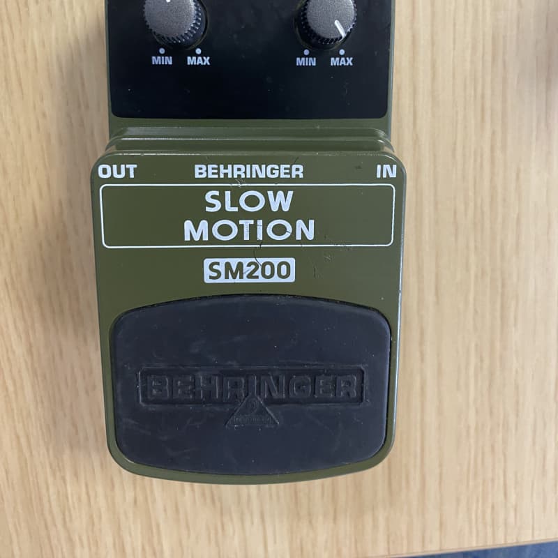 used 2010s Behringer SM200 Slow Motion Grey - Effect Pedal