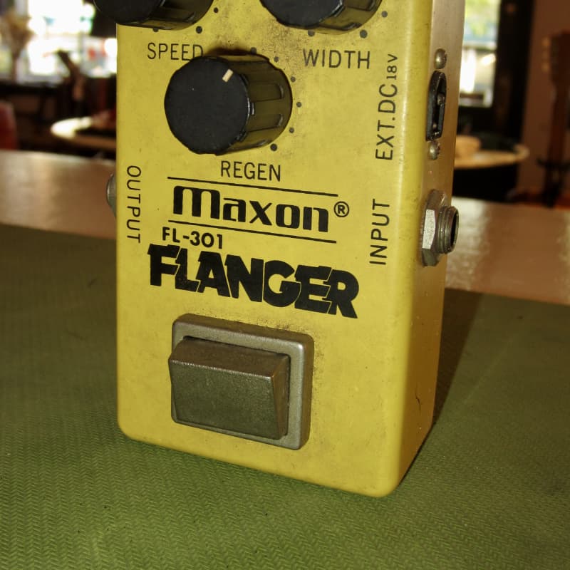 used 1980s Maxon FL-301 Flanger Pedal Yellow - Effect Pedal