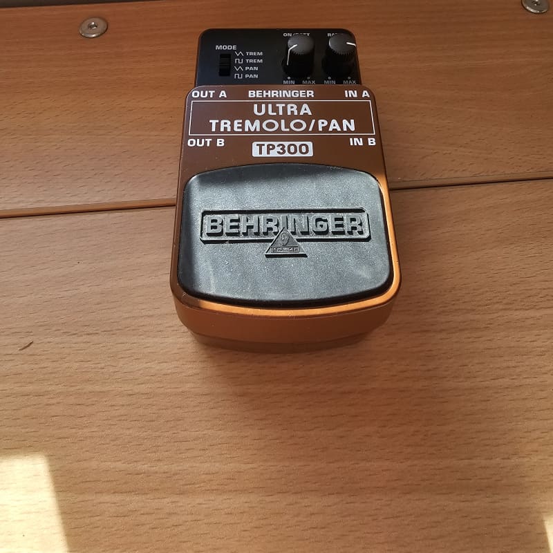 used 2010s Behringer TP300 Ultra Tremolo/Pan Brown - Effect Pedal