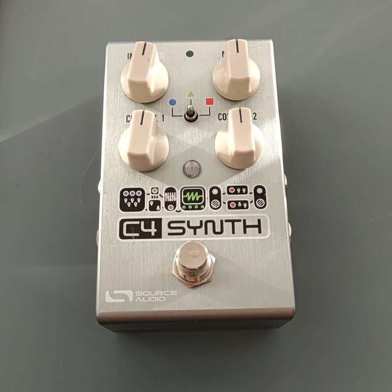 used 2019 Source Audio C4 Synth Blue - Effect Pedal