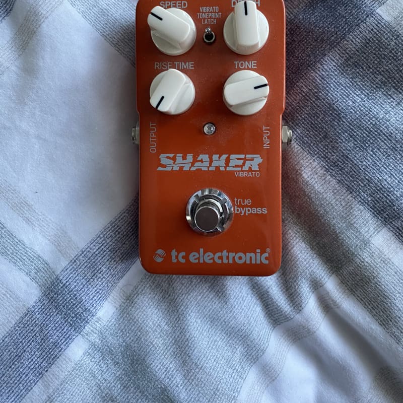 used 2011 – Present TC Electronic Shaker Vibrato Orange – Effect Pedal