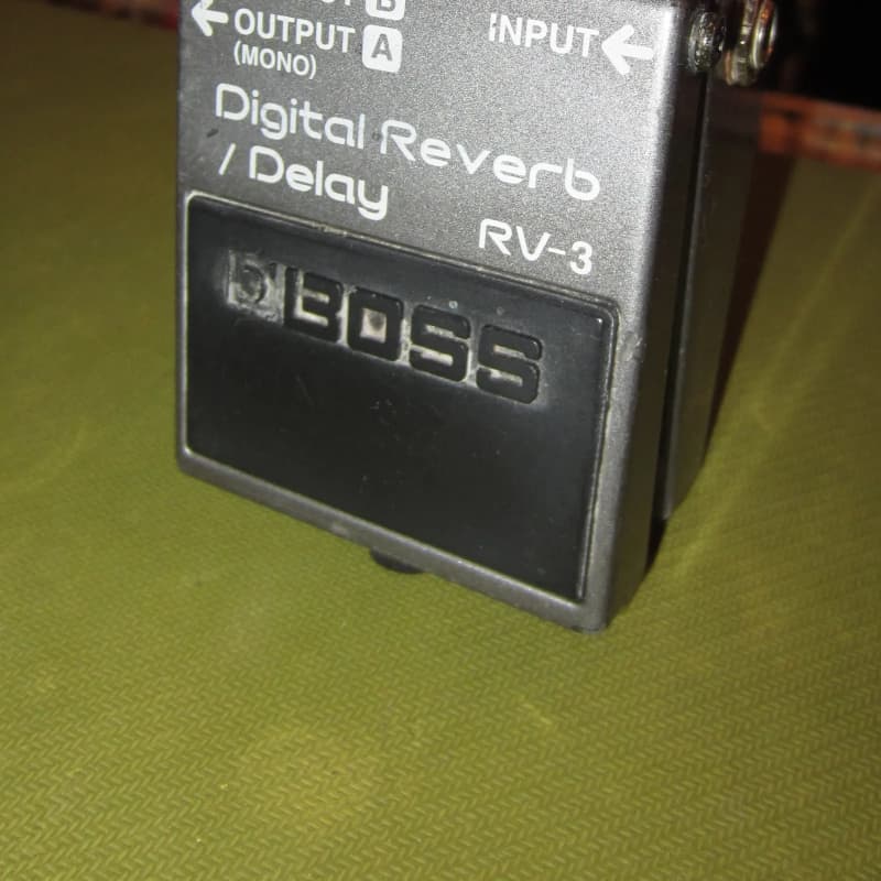 used 1995 Boss RV-3 Delay/Reverb Delay – Effect Pedal