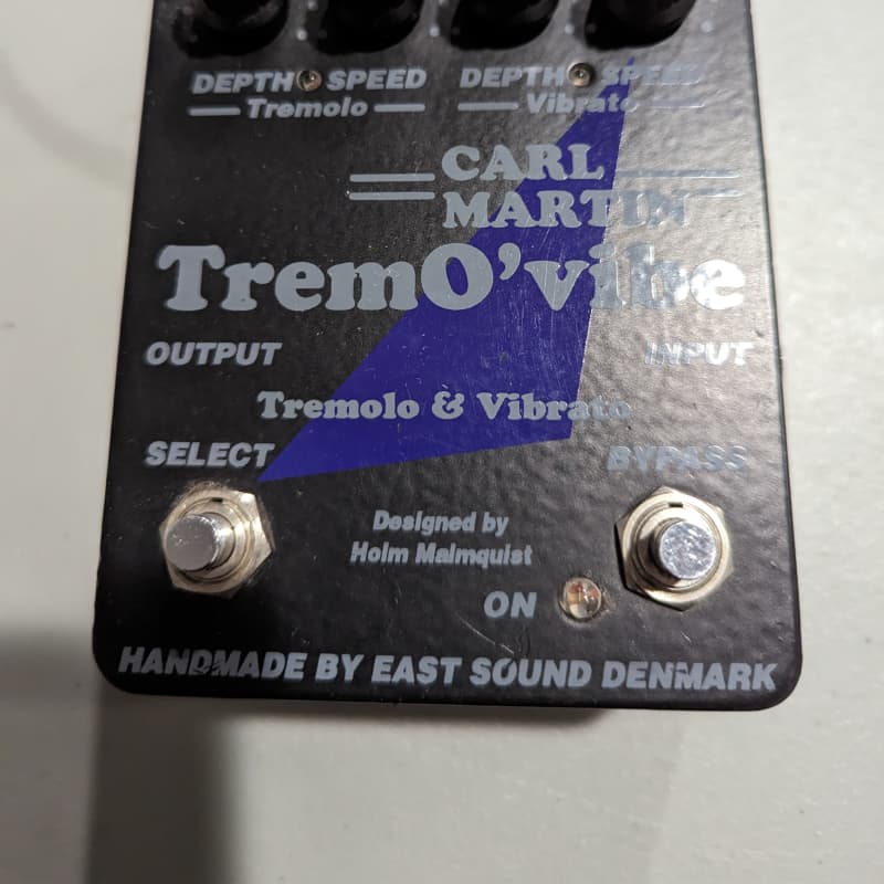 used 2010s Carl Martin TremO'Vibe Black - Effect Pedal