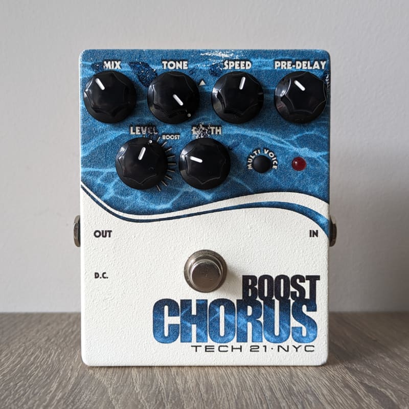 used 2010s Tech 21 Boost Chorus Turquoise/White - Effect Pedal