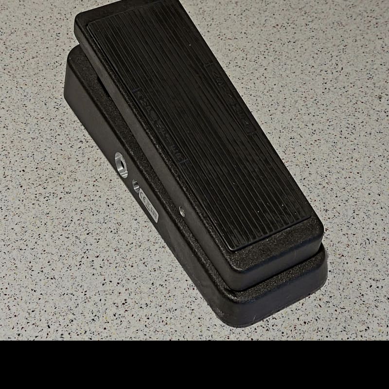 used 1982 - Present Dunlop GCB95 Cry Baby Standard Wah Black - Effect Pedal