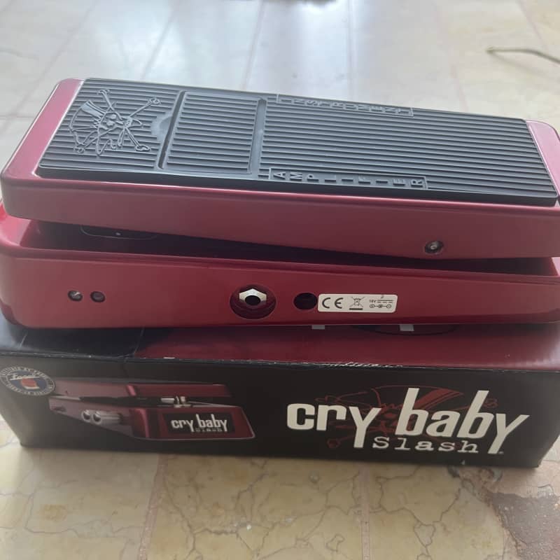 used 2009 - Present Dunlop SW95 Slash Signature Cry Baby Wah Red - Effect Pedal