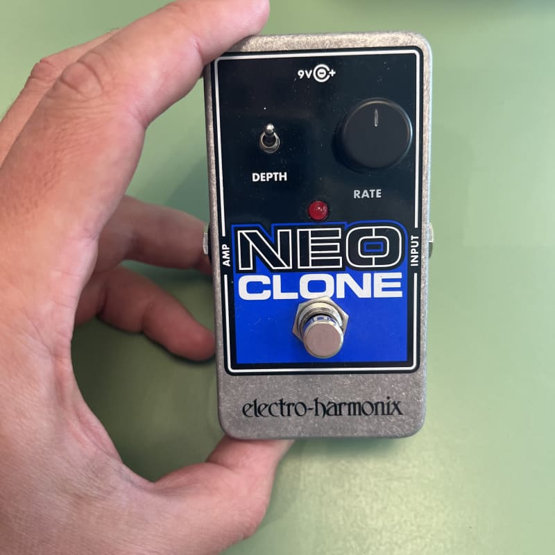 used 2010 - Present Electro-Harmonix Neo Clone Analog Chorus Black ... - Effect Pedal