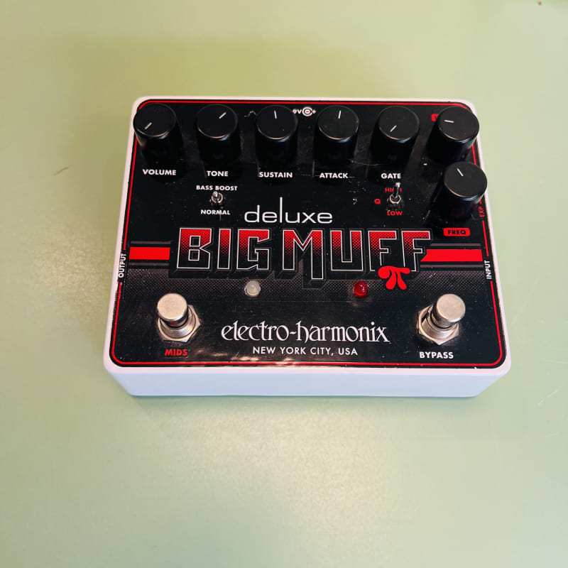 used 2014 - Present Electro-Harmonix Deluxe Big Muff Pi Distortion ... - Effect Pedal